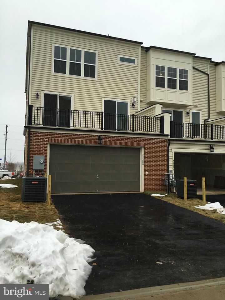 BRAMBLETON LANDBAY 3 - Residential Lease