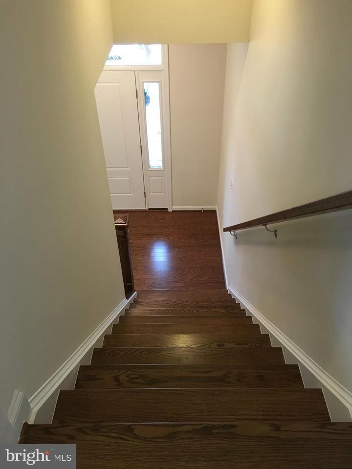 BRAMBLETON LANDBAY 3 - Residential Lease