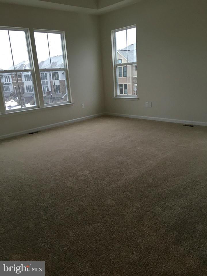 BRAMBLETON LANDBAY 3 - Residential Lease