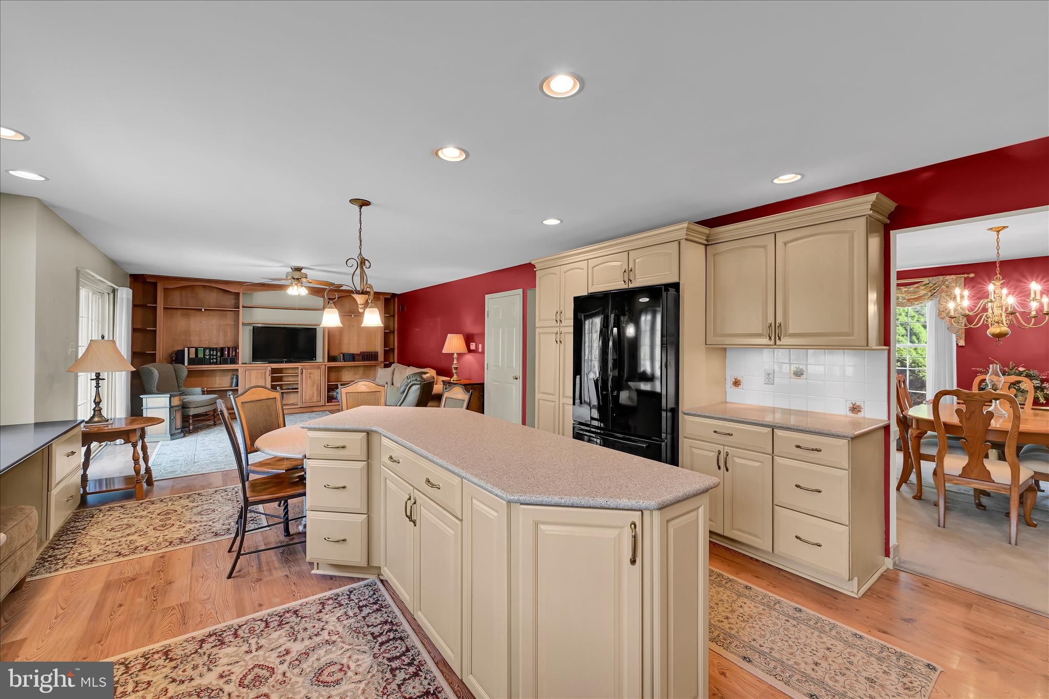 RIDGEVIEW - Residential