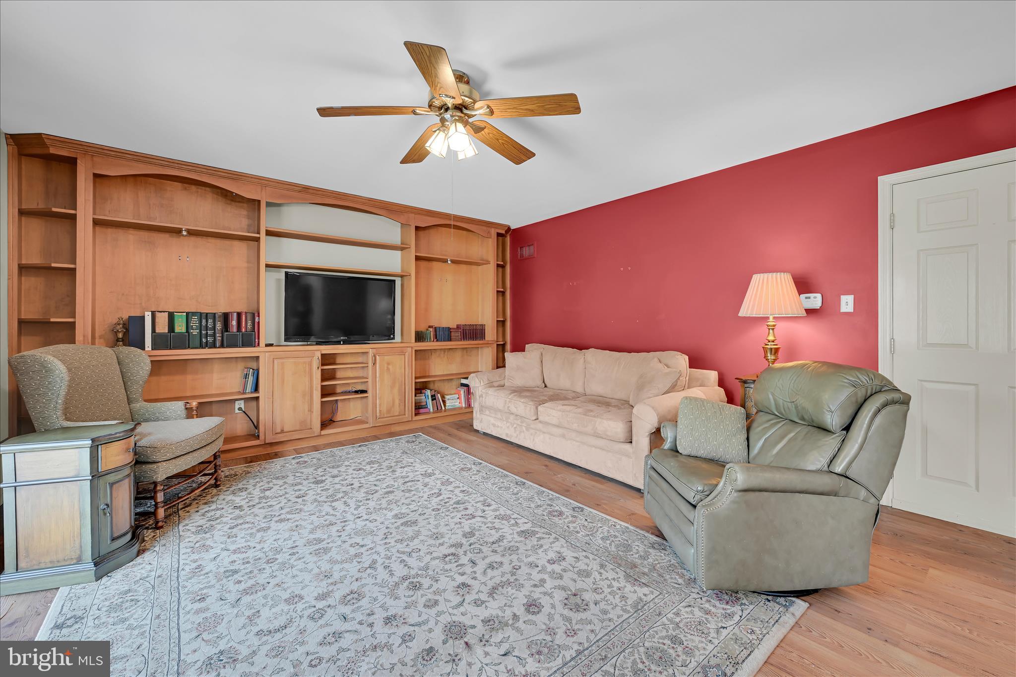 RIDGEVIEW - Residential