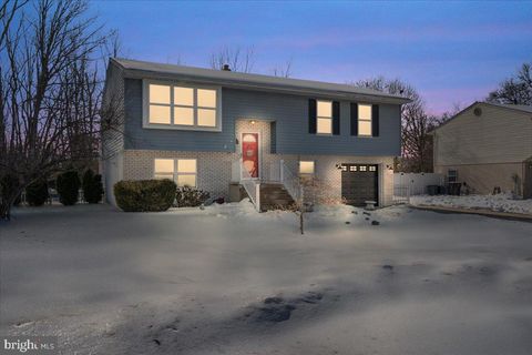 Homes For Sale - 13 Woodshire Drive<br/> SICKLERVILLE, NJ 08081