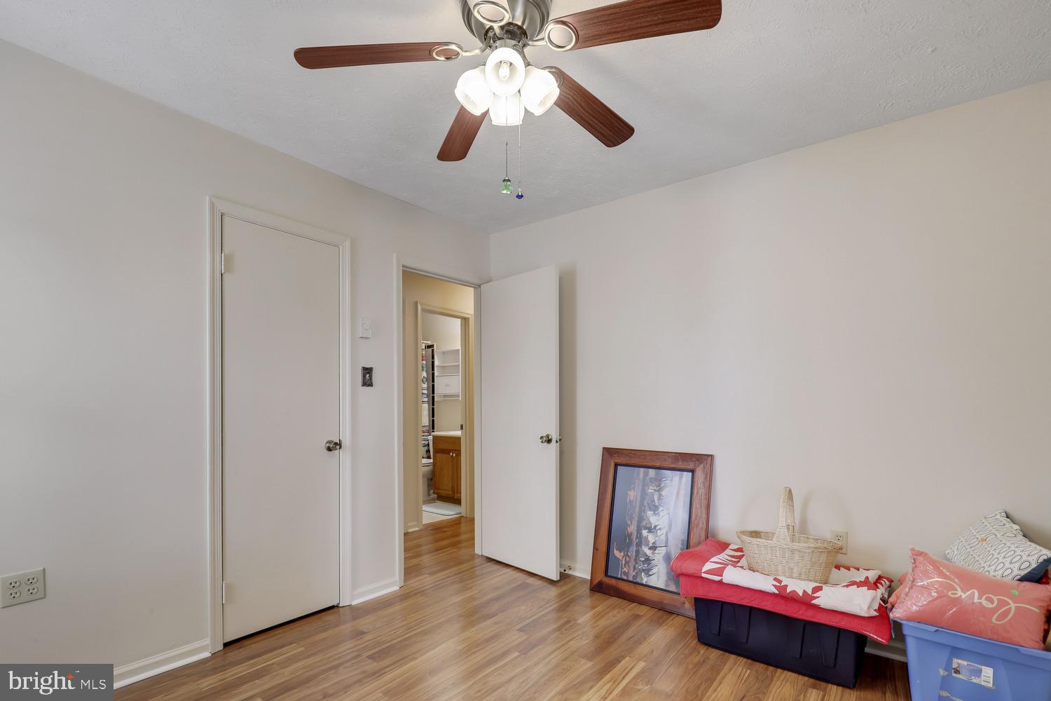 WINCHESTER CITY - Residential