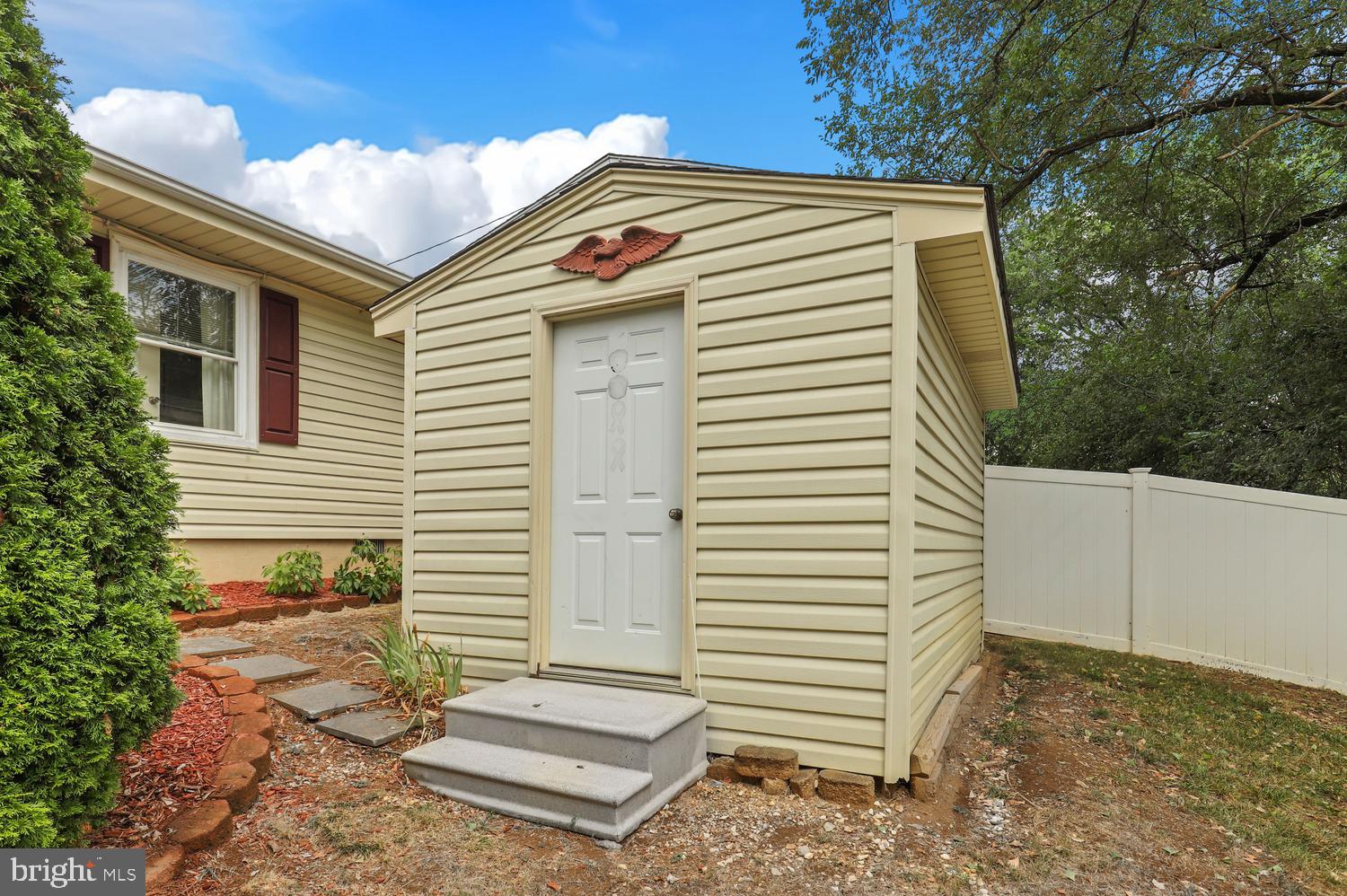 WINCHESTER CITY - Residential