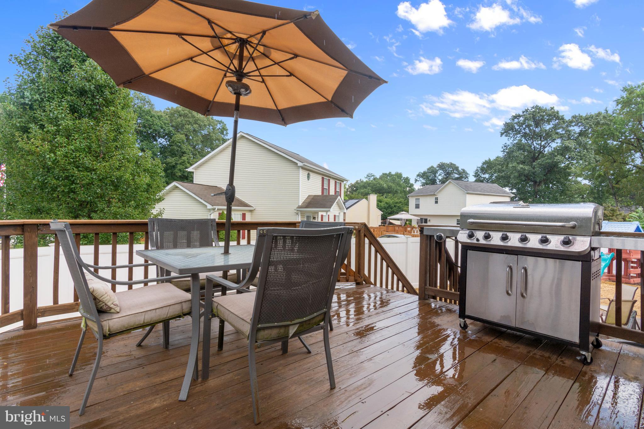 SUNDOWN BROOK - Residential