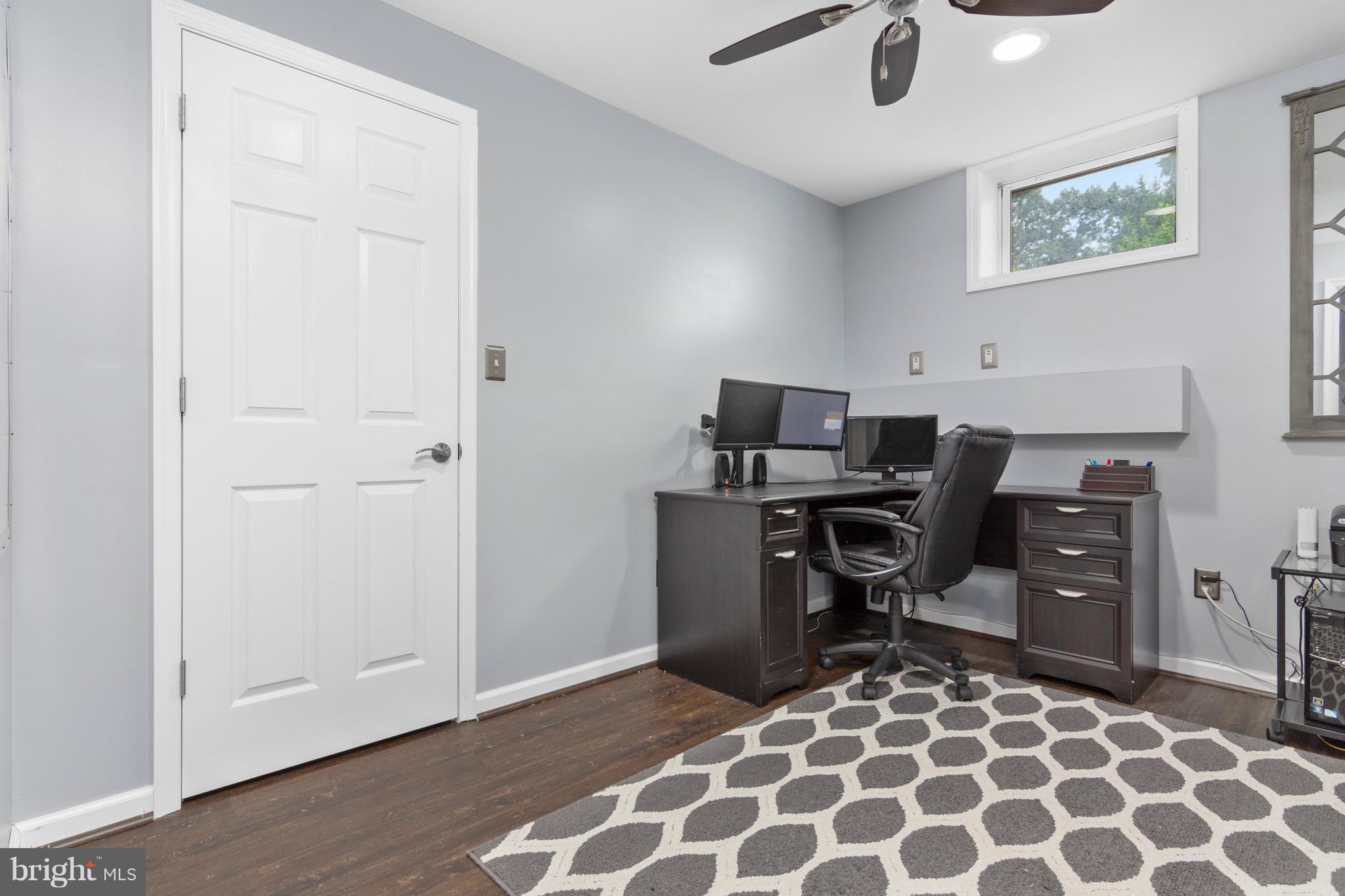 SUNDOWN BROOK - Residential