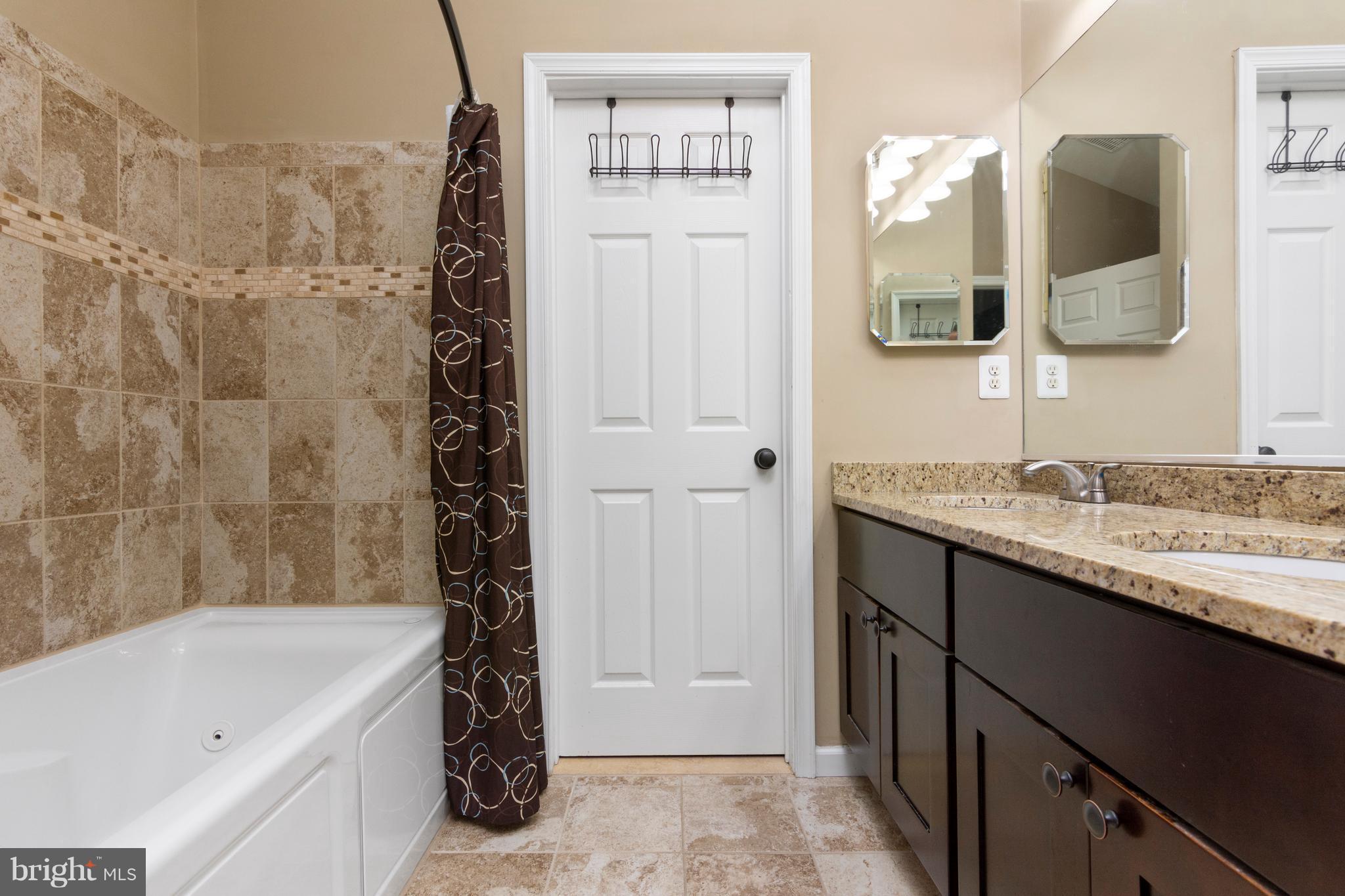 SUNDOWN BROOK - Residential