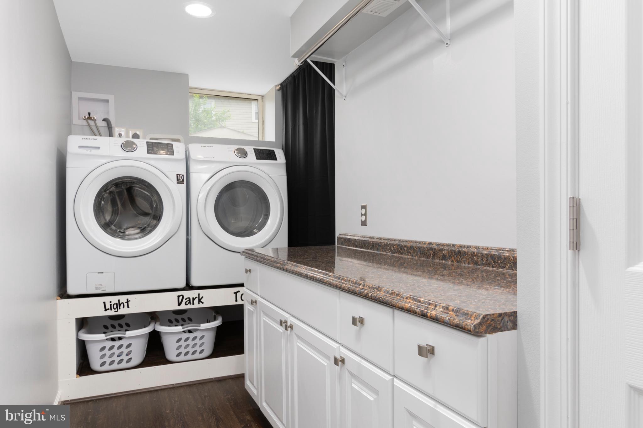 SUNDOWN BROOK - Residential