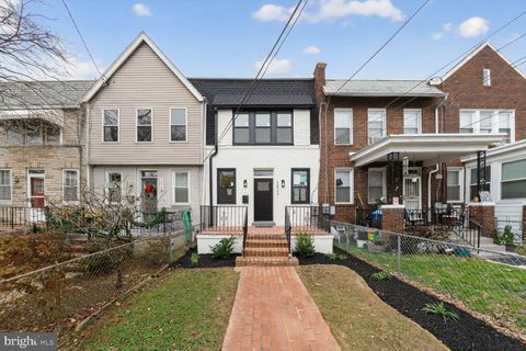 2826 6TH STREET NE WASHINGTON DC 20017