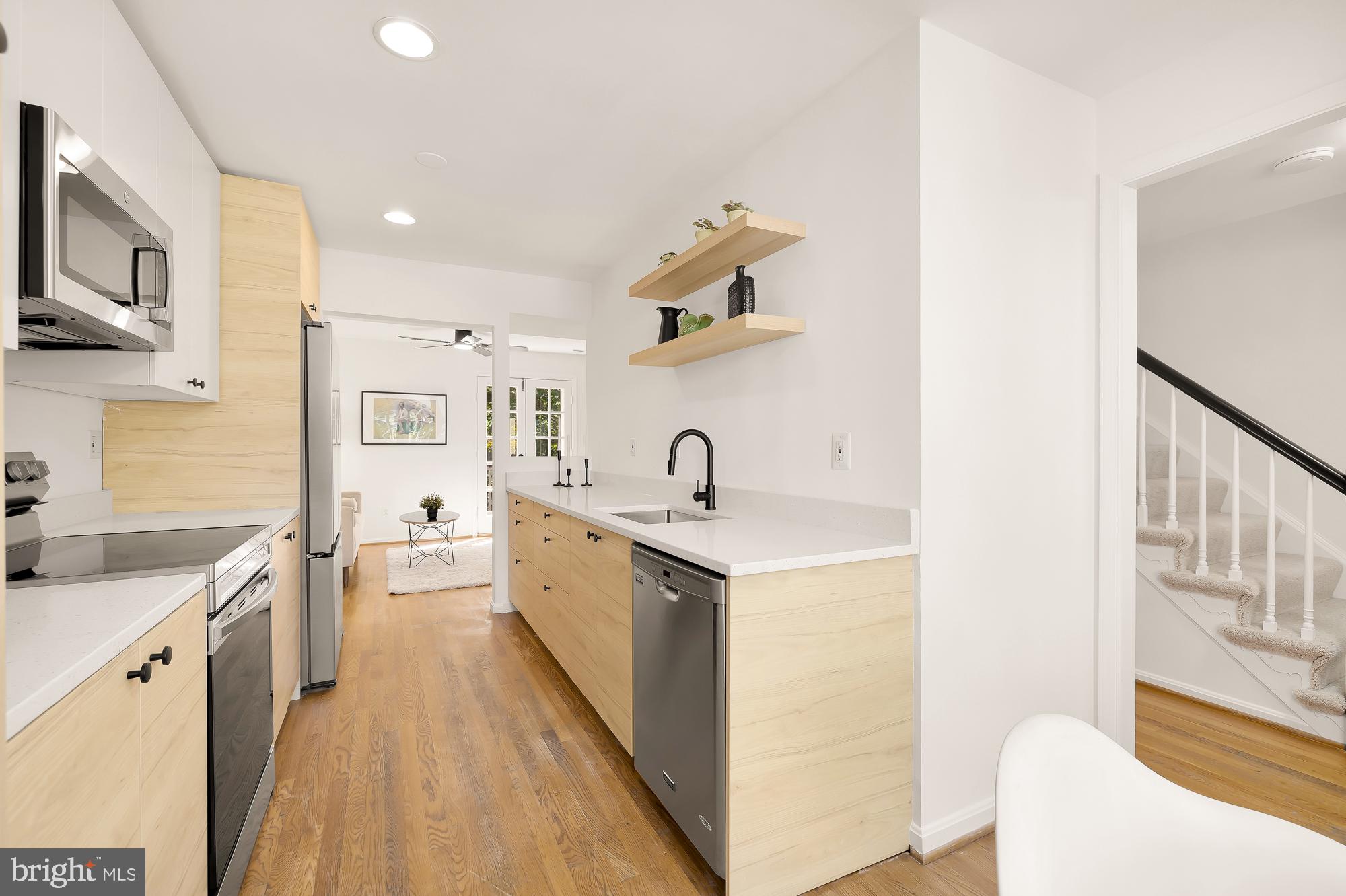 KENWOOD FOREST - Residential