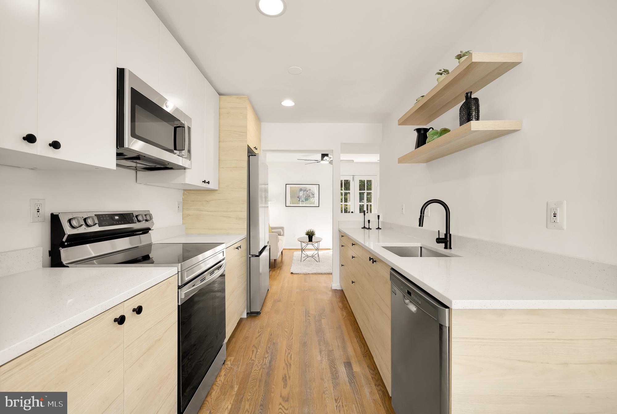 KENWOOD FOREST - Residential