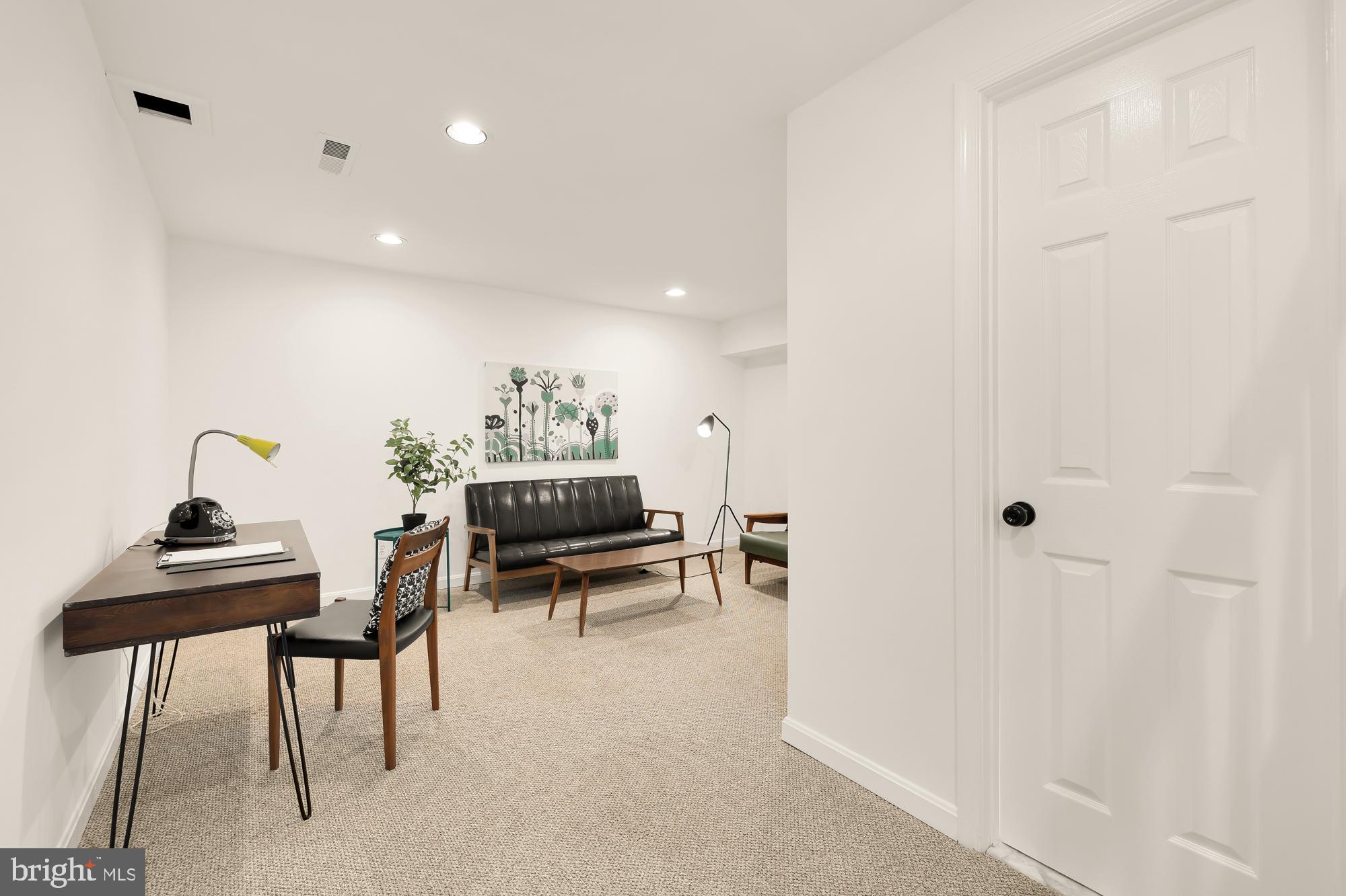 KENWOOD FOREST - Residential