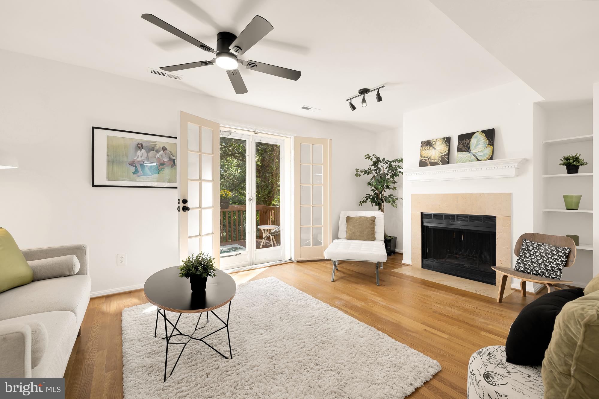 KENWOOD FOREST - Residential