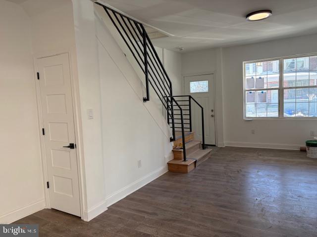 1811 E AIRDRIE STREET