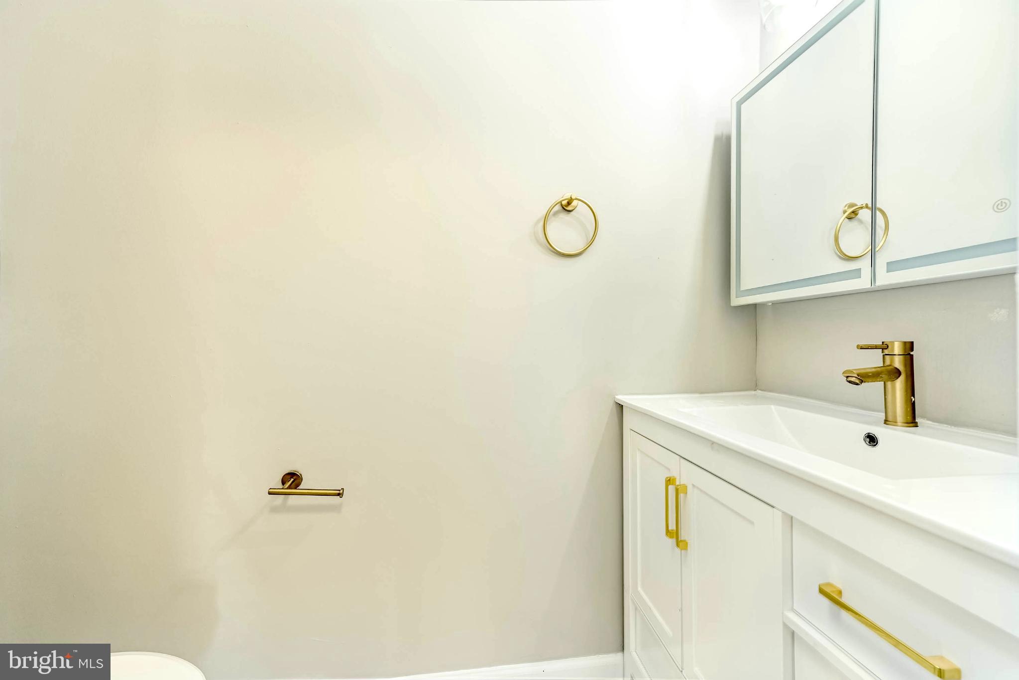 JACKSONS RIDGE CONDOS - Residential