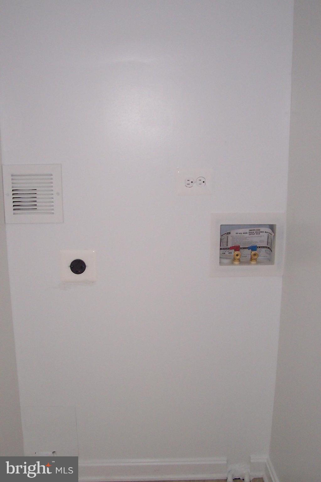 POTOMAC HEIGHTS - Residential