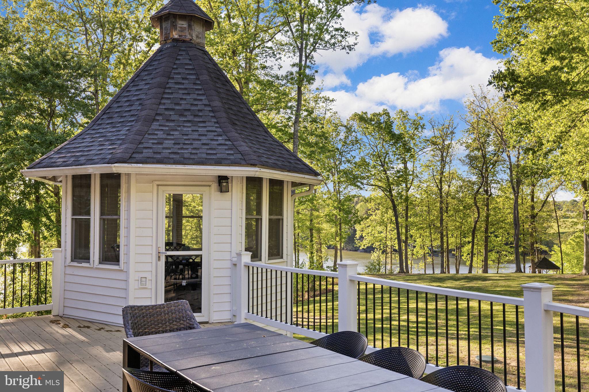 KELLYS LANDING - Residential