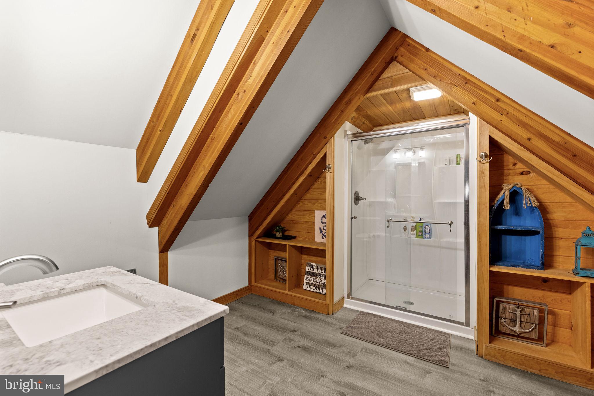 KELLYS LANDING - Residential