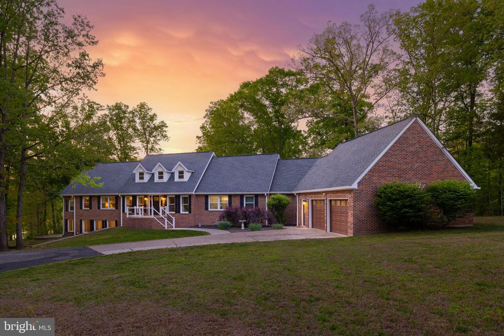 Photo of 6406 Carter Lane, MINERAL, VA 23117 (MLS # VASP2041184)