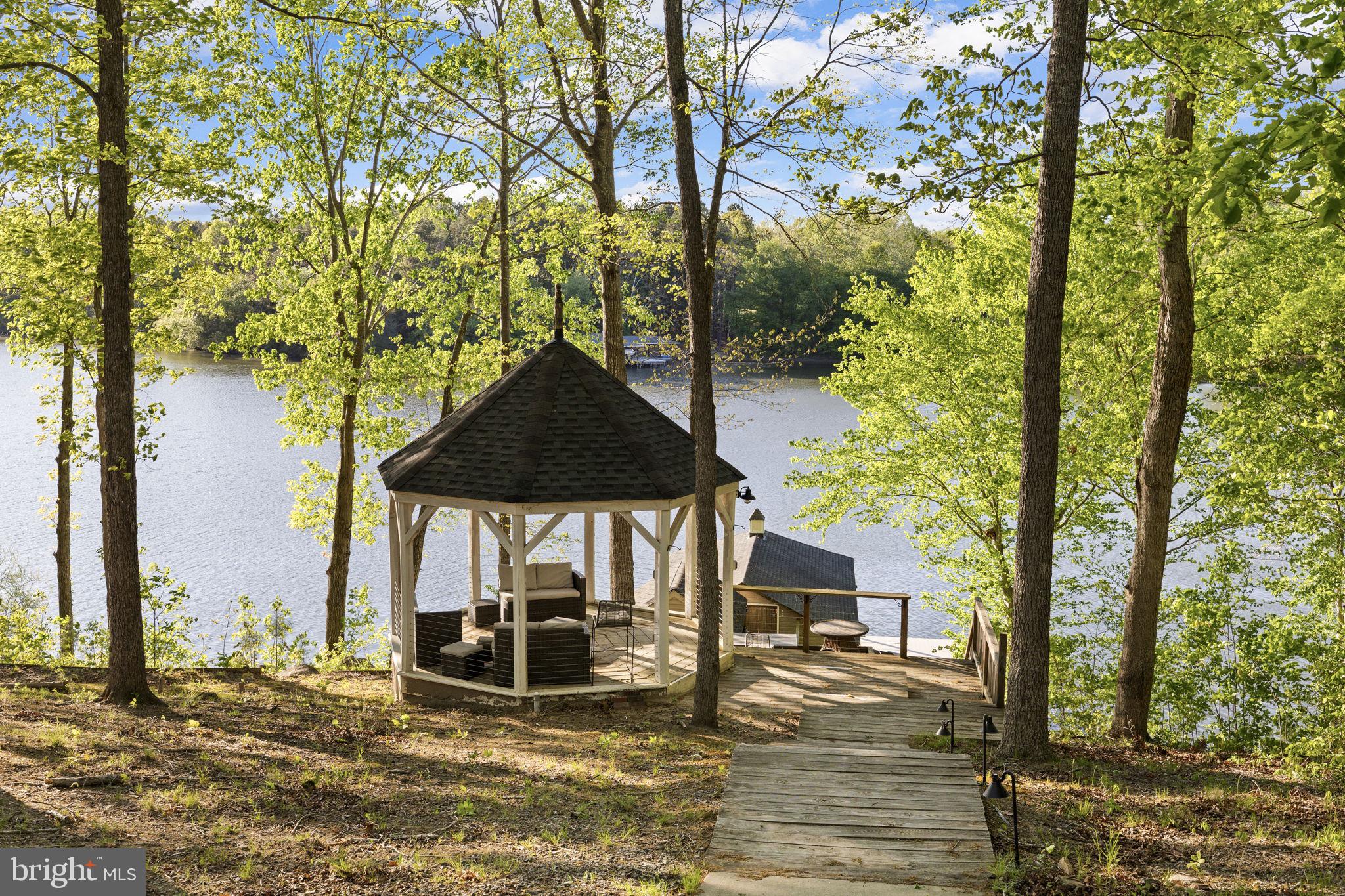 KELLYS LANDING - Residential