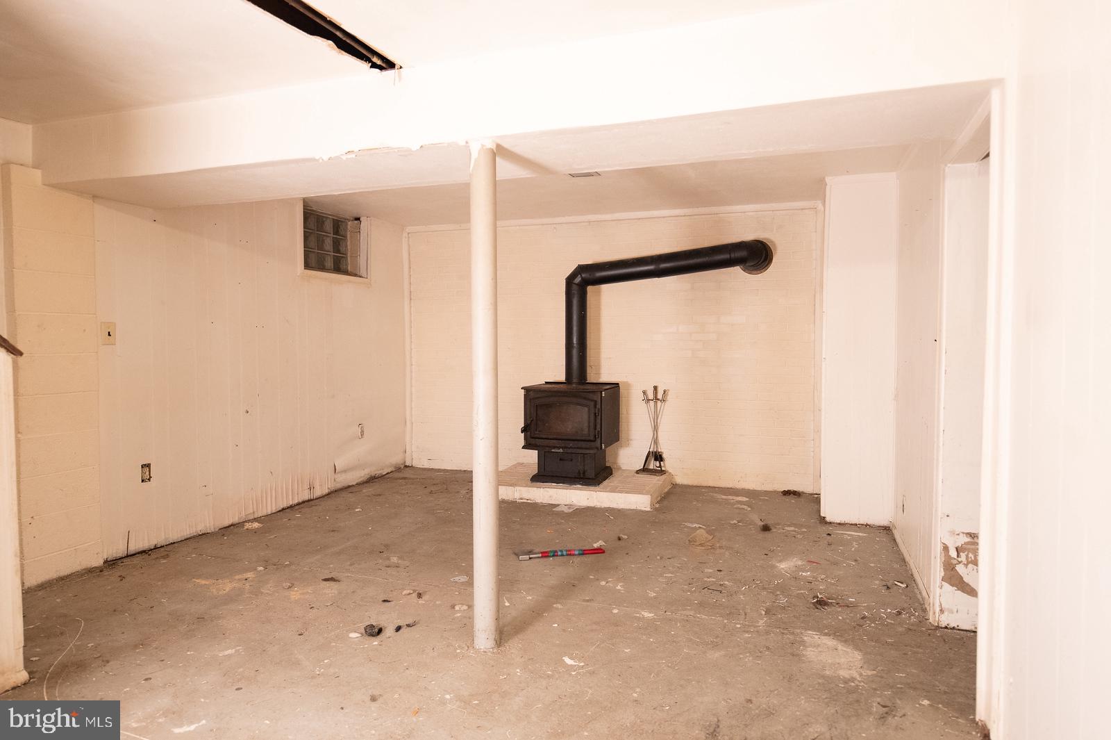 ELVATON ACRES - Residential