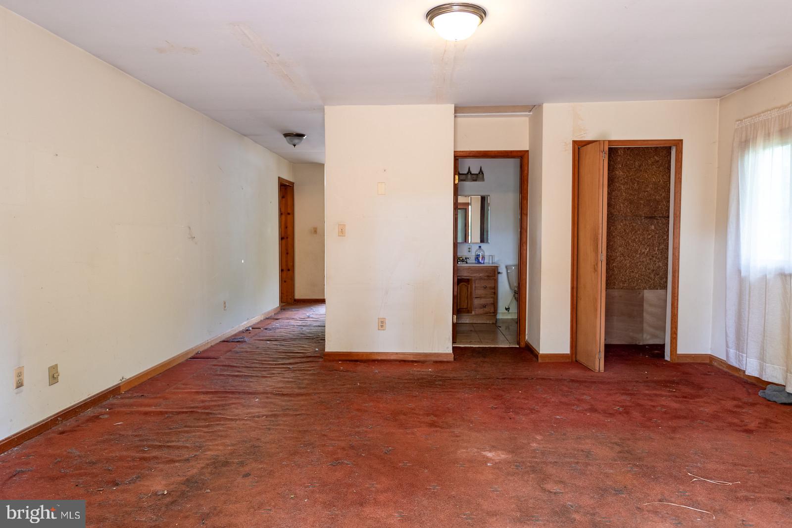 ELVATON ACRES - Residential