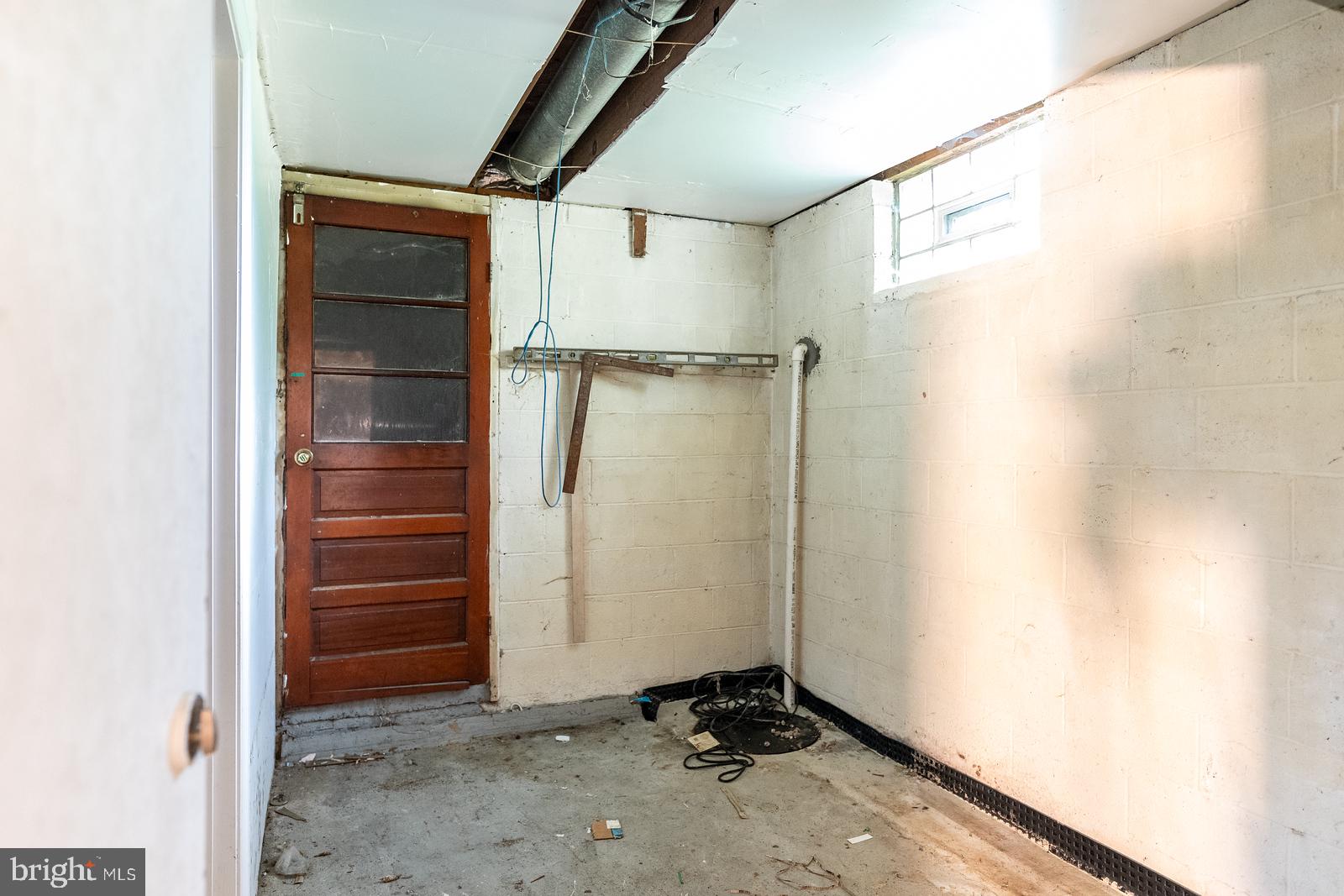 ELVATON ACRES - Residential