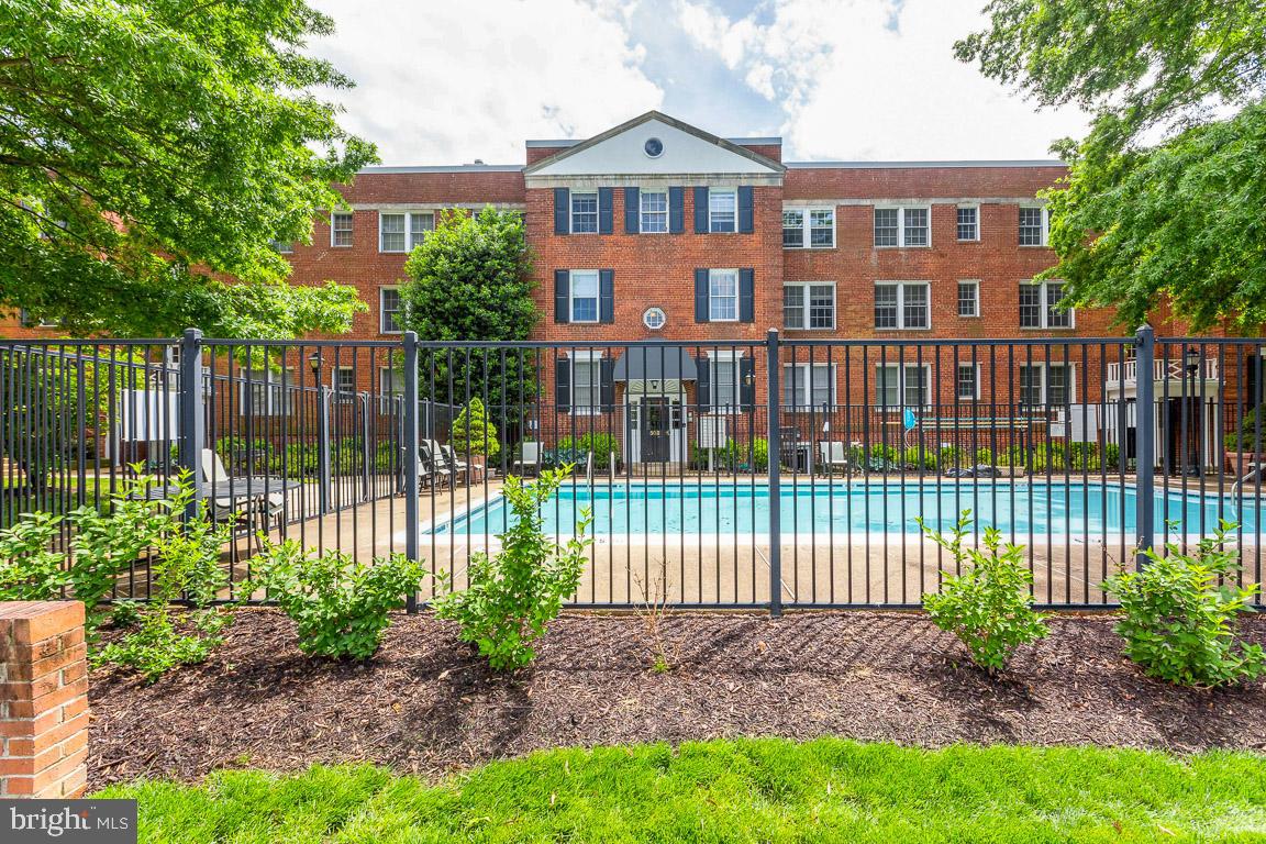 RIVERTON - Residential