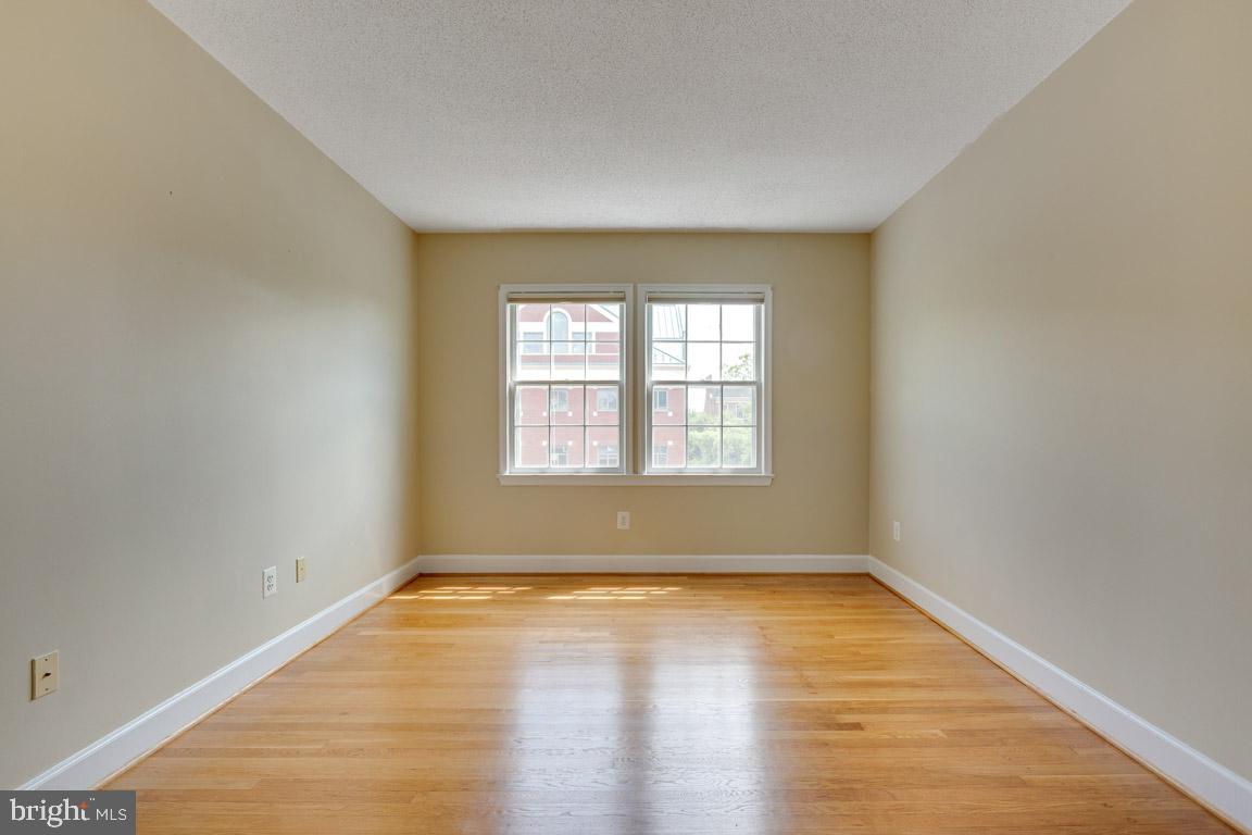 RIVERTON - Residential