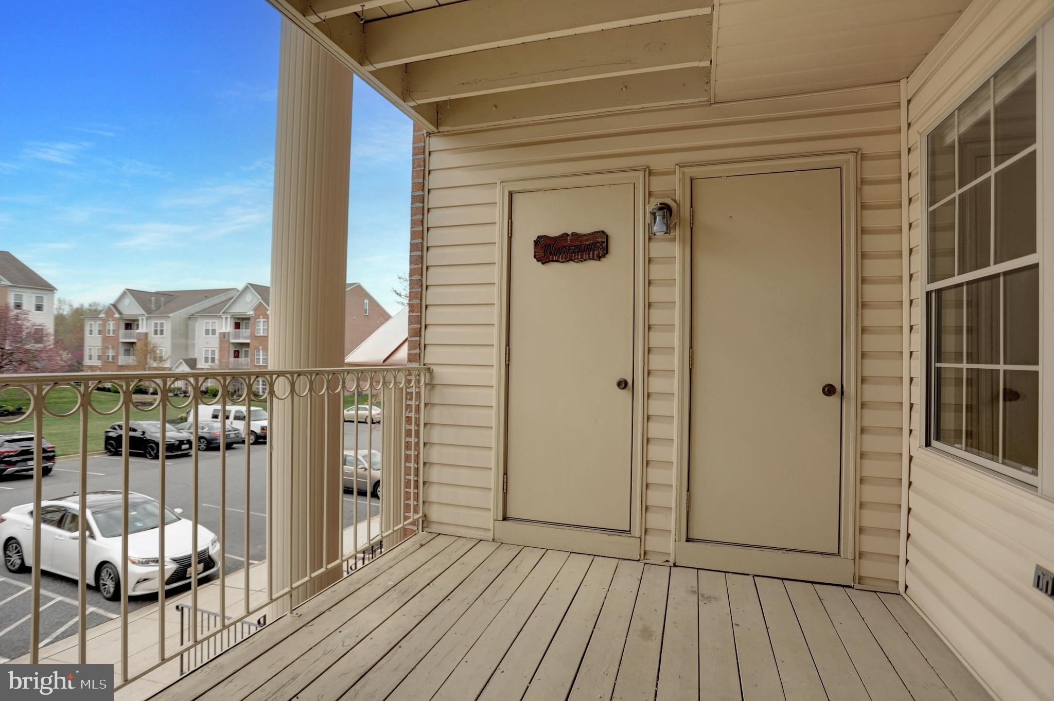THE COURTYARDS AT POND - Residential