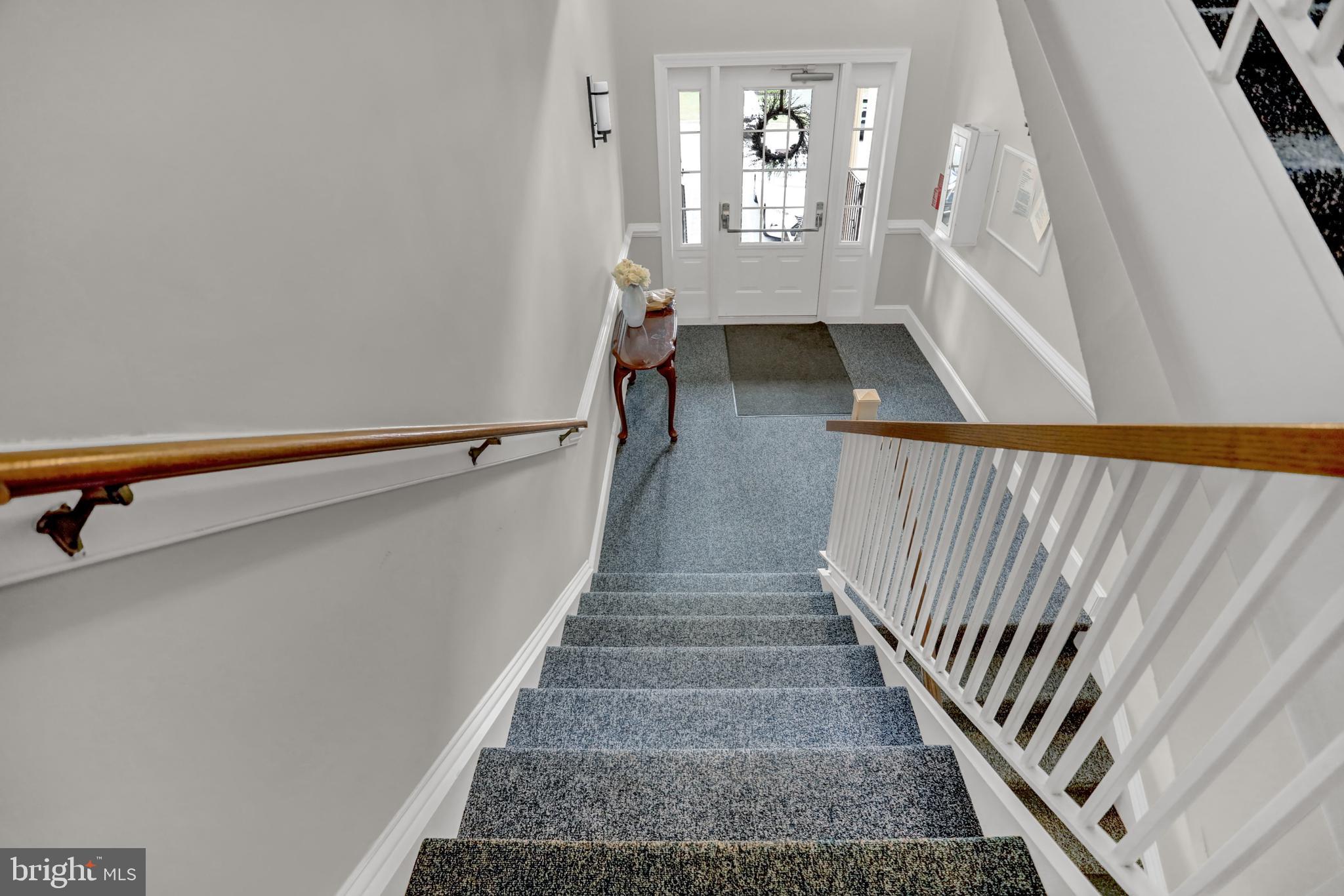 THE COURTYARDS AT POND - Residential