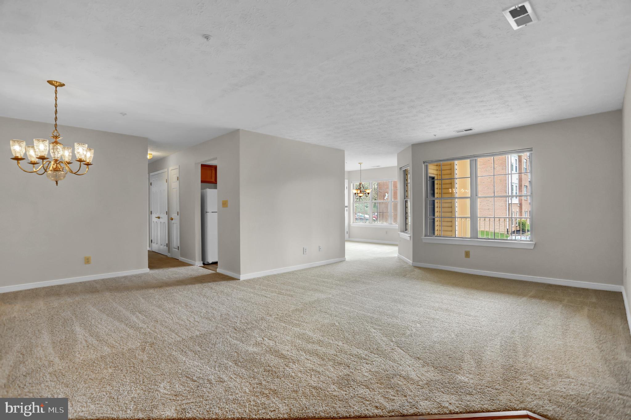 THE COURTYARDS AT POND - Residential