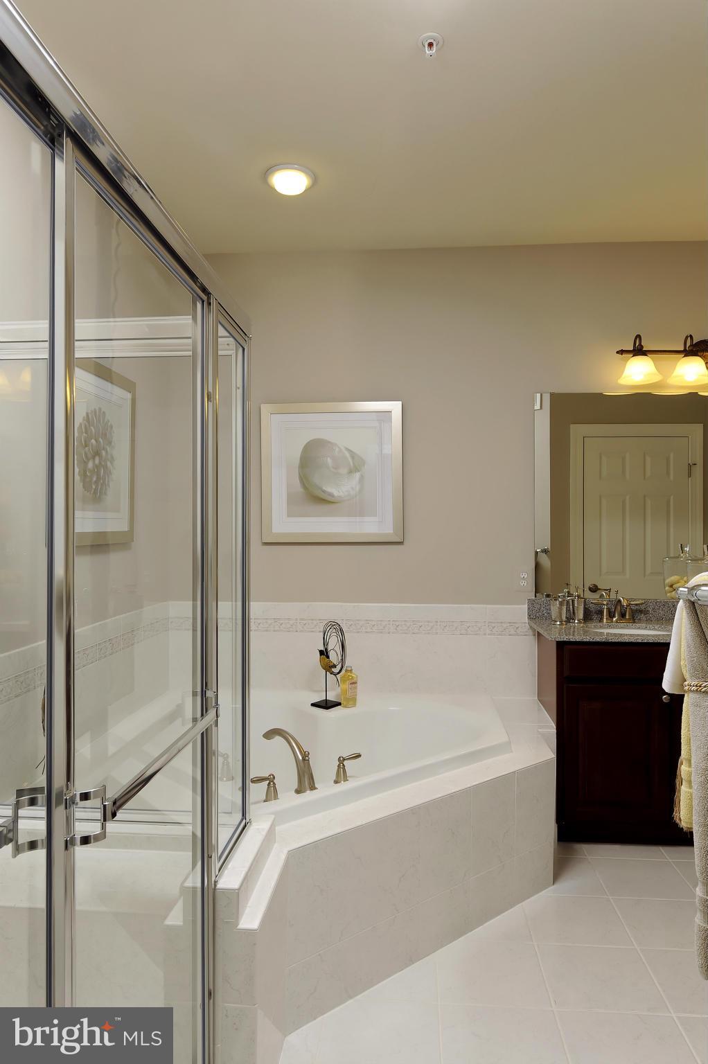 GREENBELT STATION - Residential