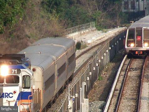 GREENBELT STATION - Residential