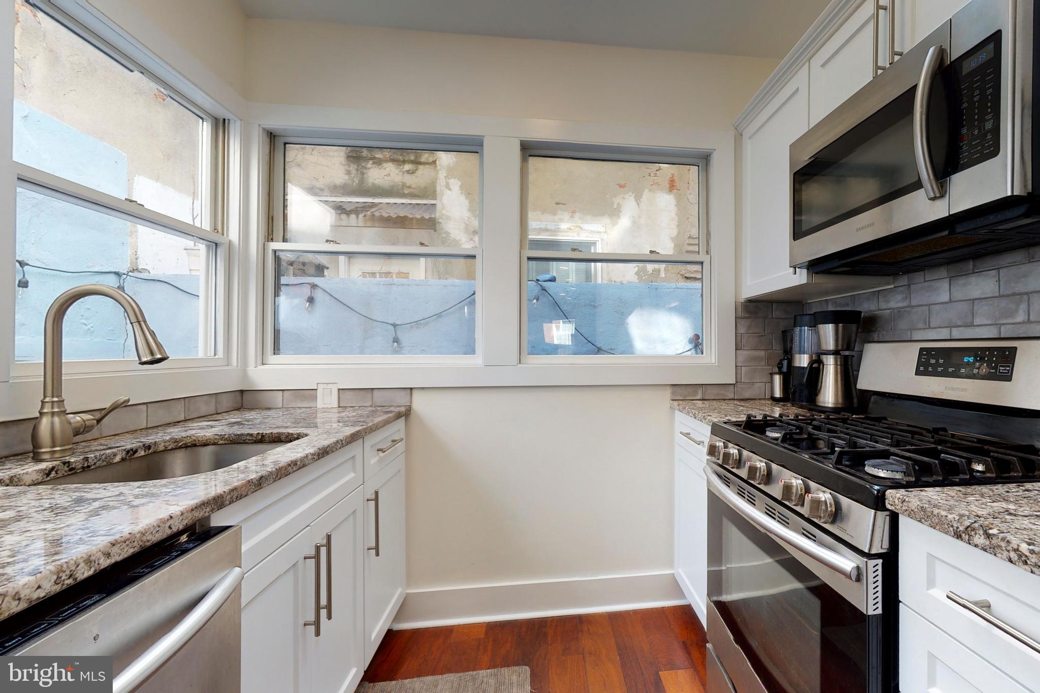 BELLA VISTA - Residential