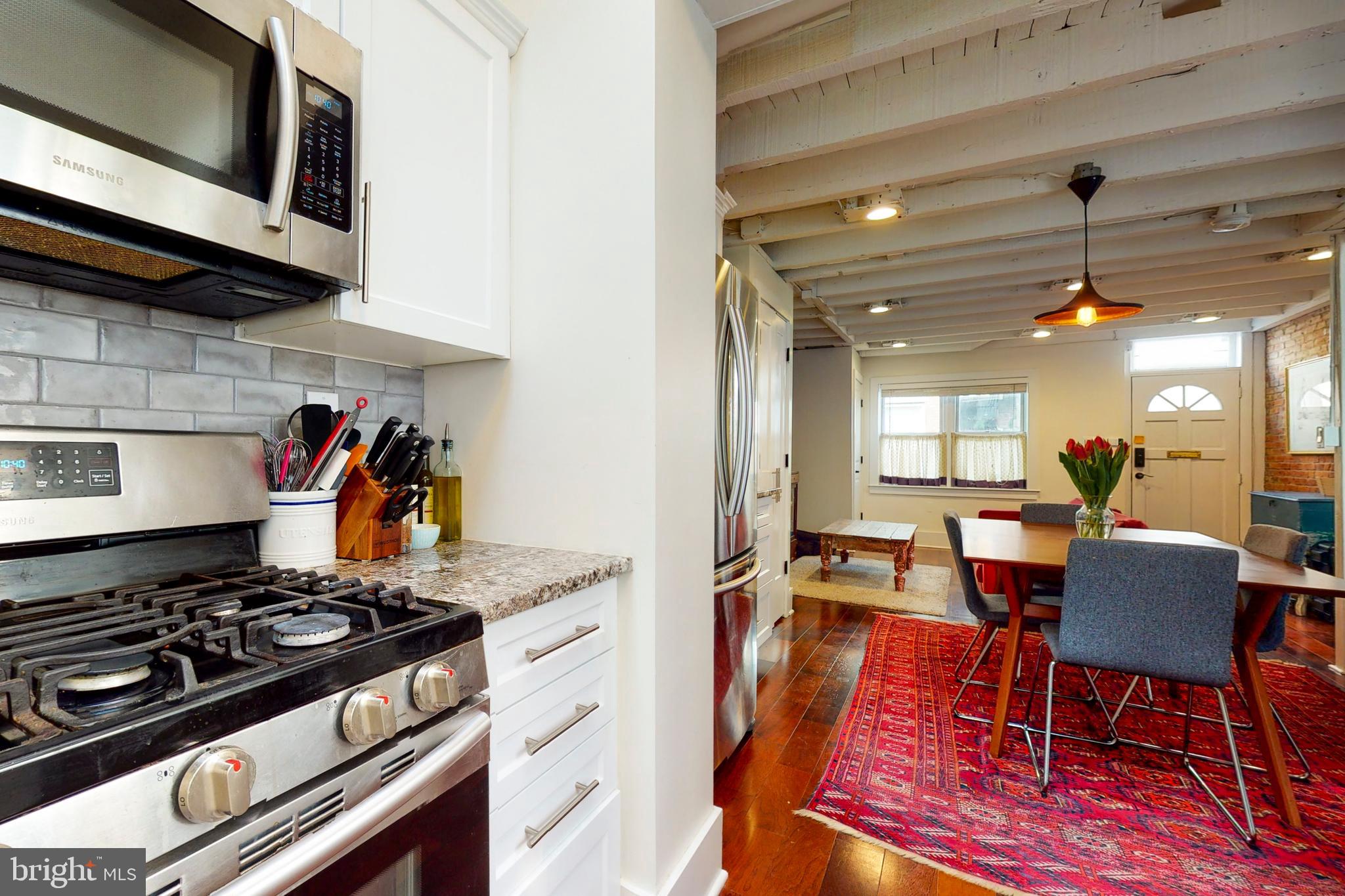 BELLA VISTA - Residential