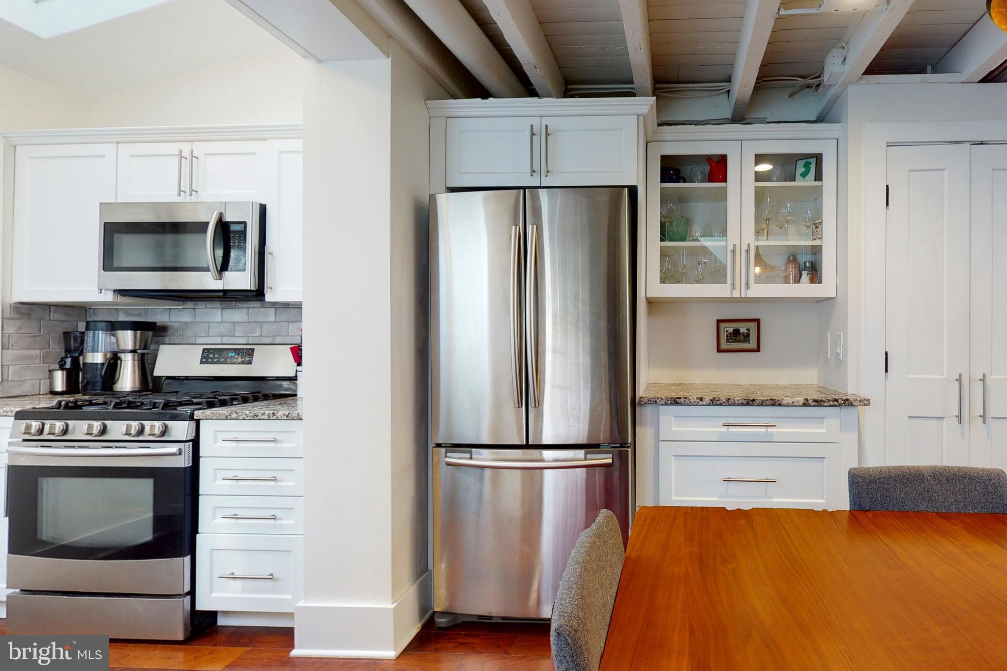 BELLA VISTA - Residential