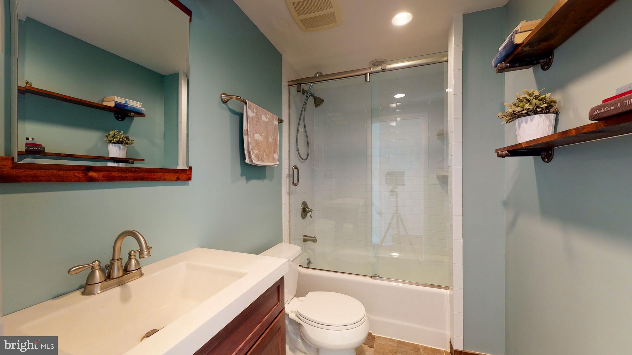 BELLA VISTA - Residential