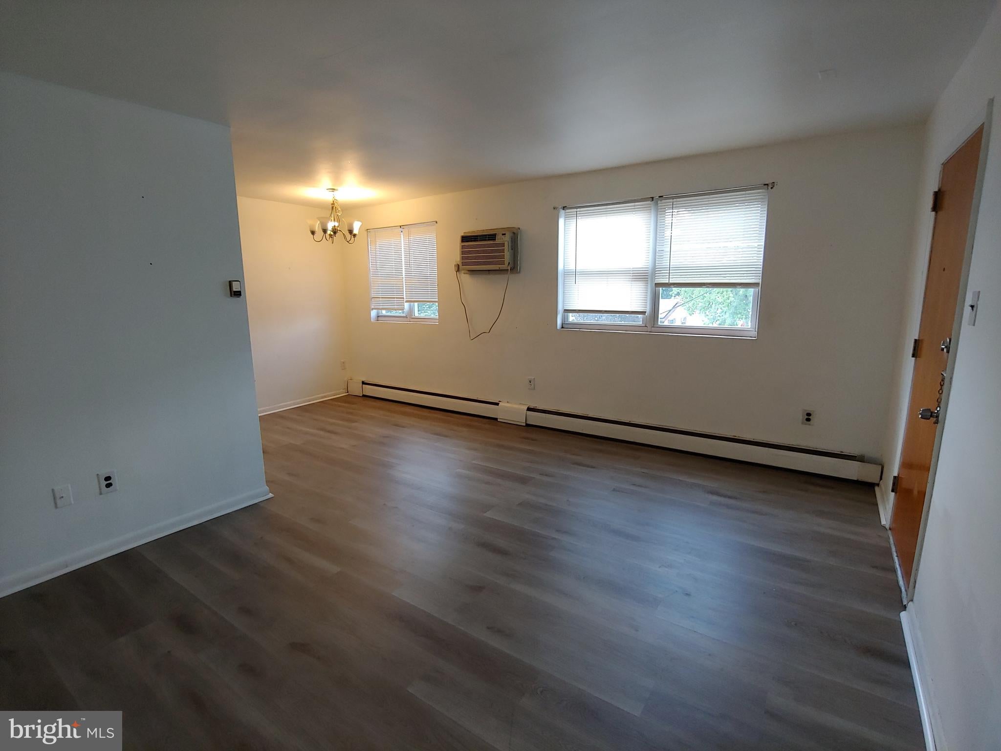 6 BURR AVENUE 6