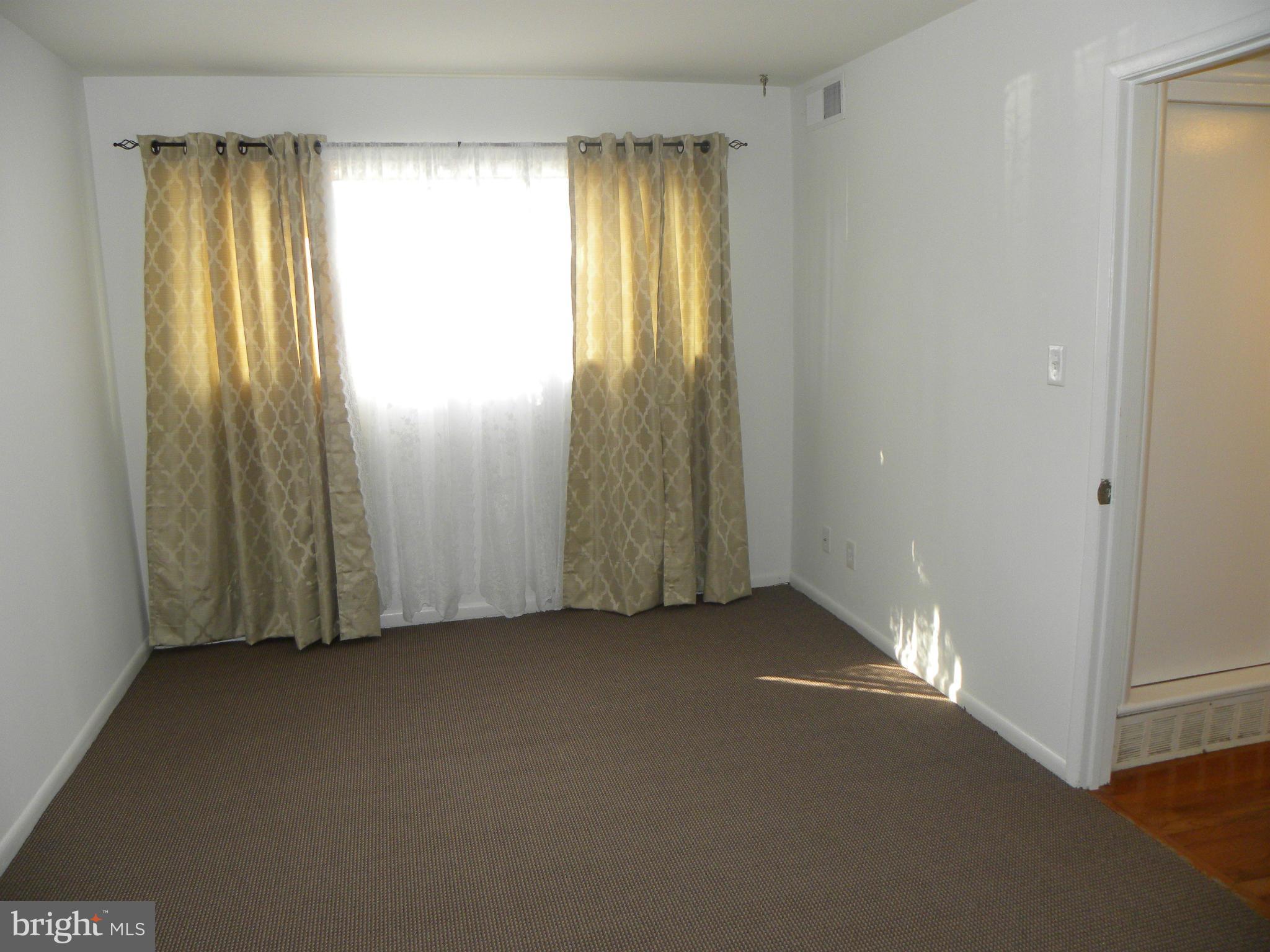 FAIRFAX HERITAGE - Residential Lease