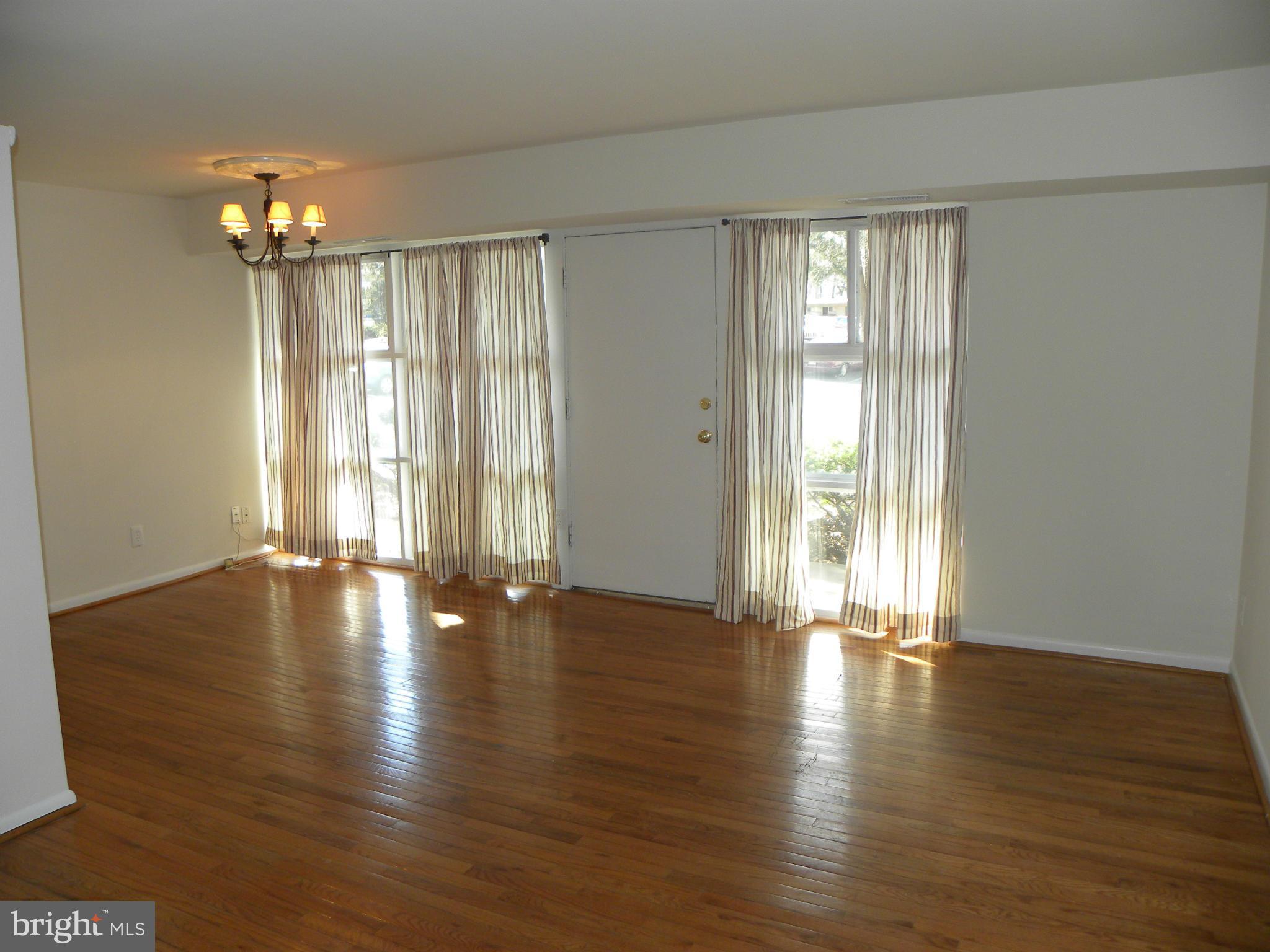 FAIRFAX HERITAGE - Residential Lease