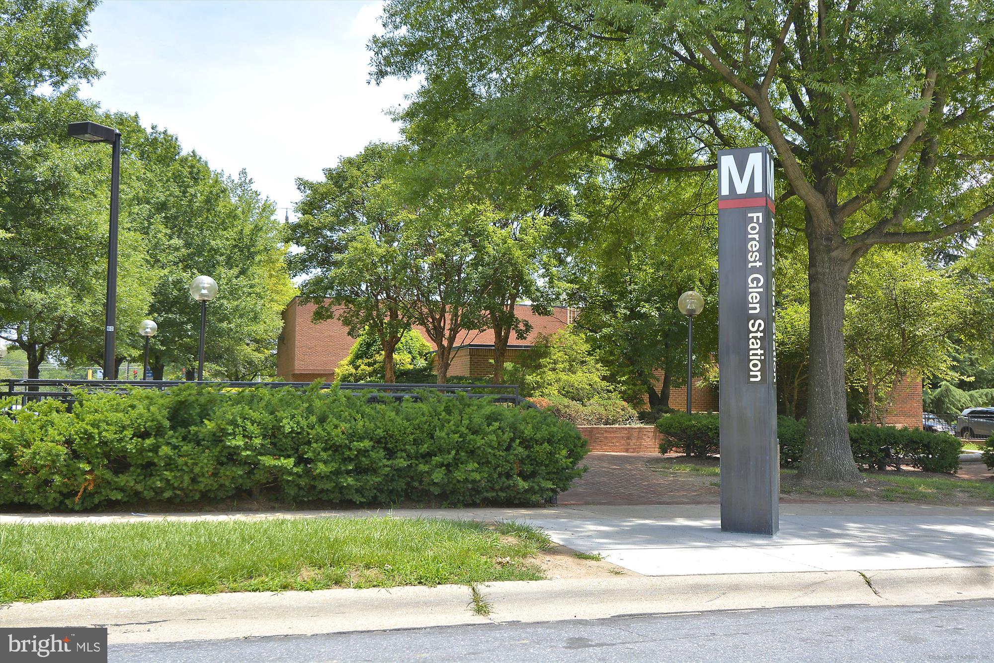 ROSEWOOD - Residential Lease