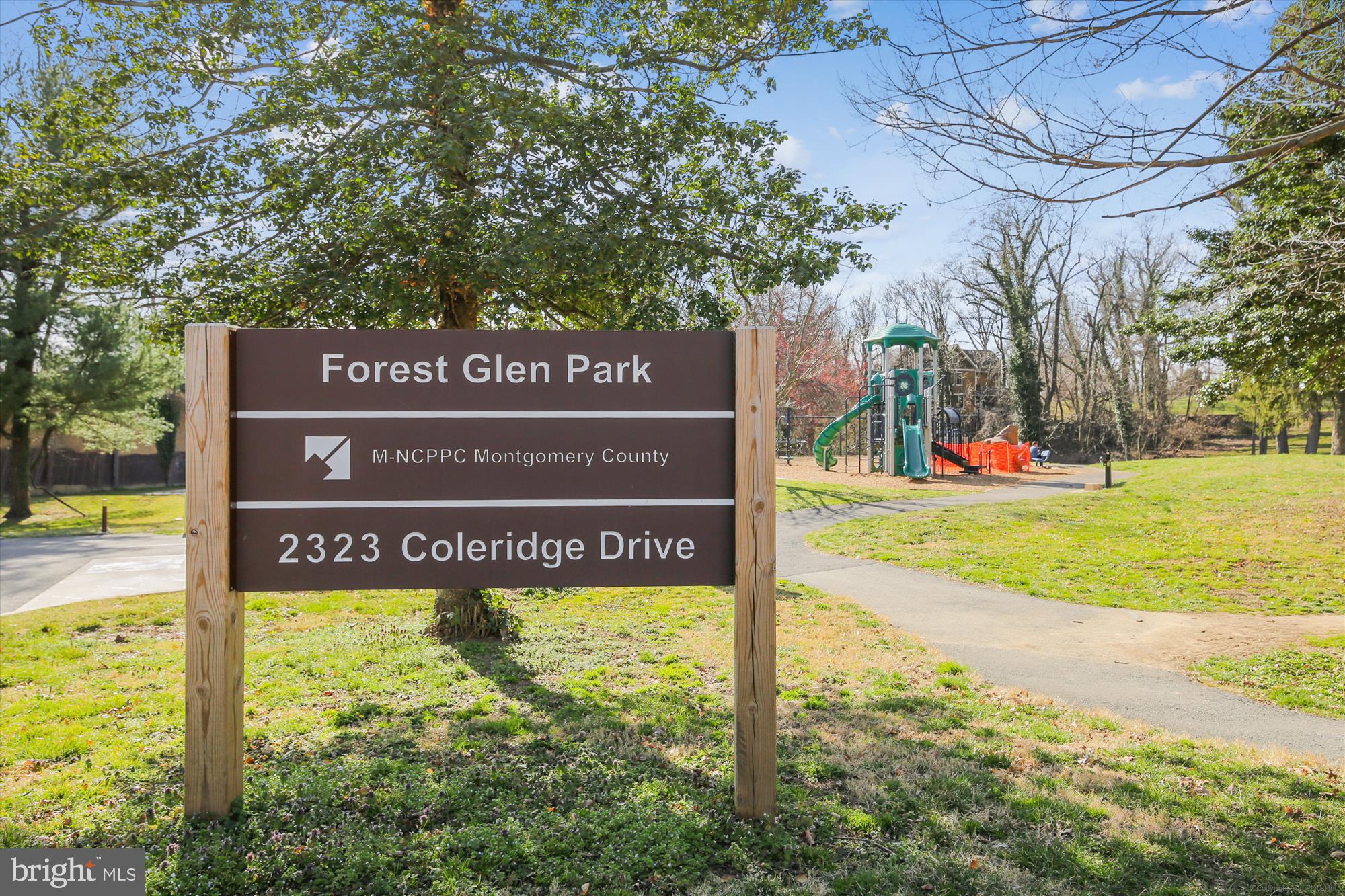 ROSEWOOD - Residential Lease