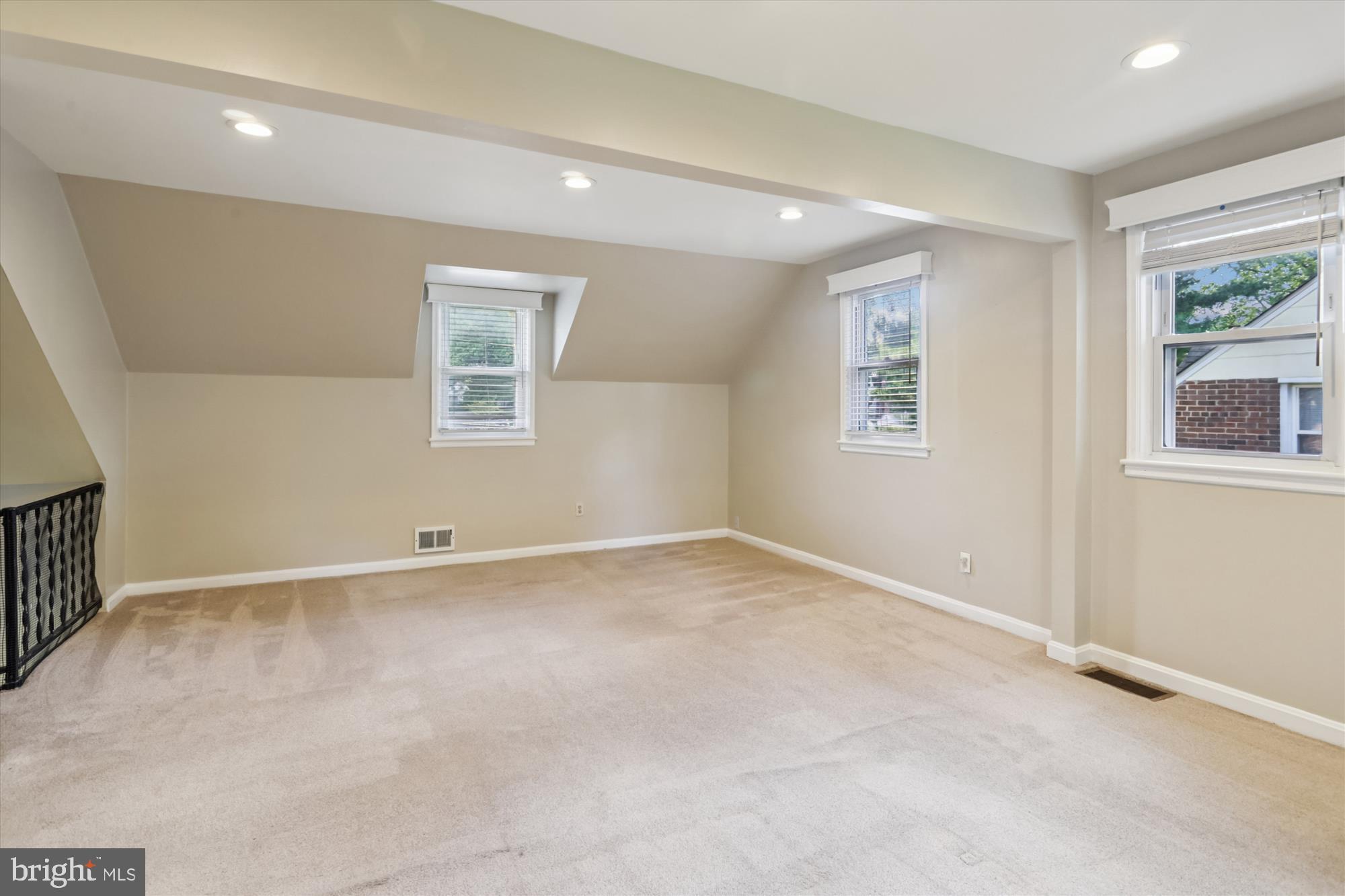 ROSEWOOD - Residential Lease