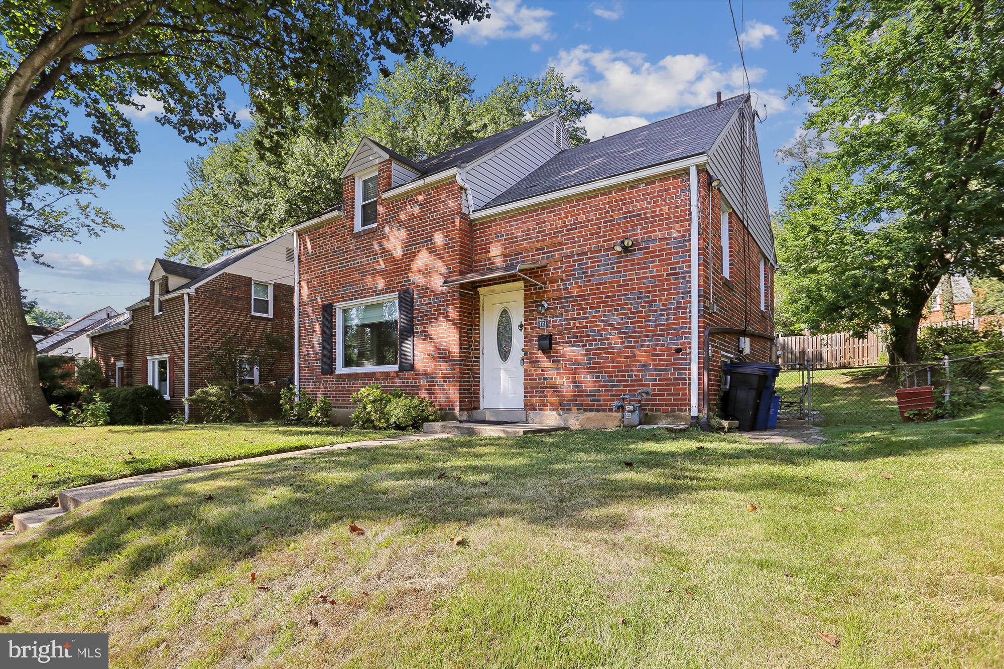 ROSEWOOD - Residential Lease