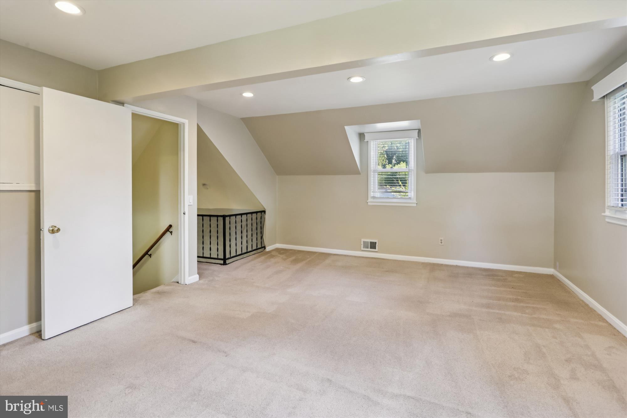 ROSEWOOD - Residential Lease