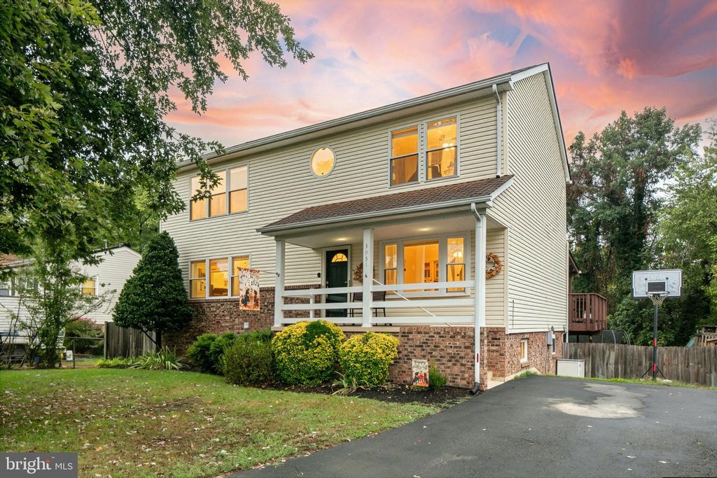 Photo of 3951 Dominion Drive, DUMFRIES, VA 22026 (MLS # VAPW2103968)