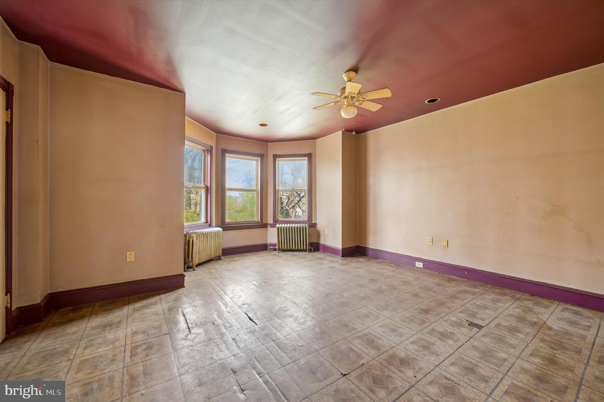 SPRUCE HILL - Residential