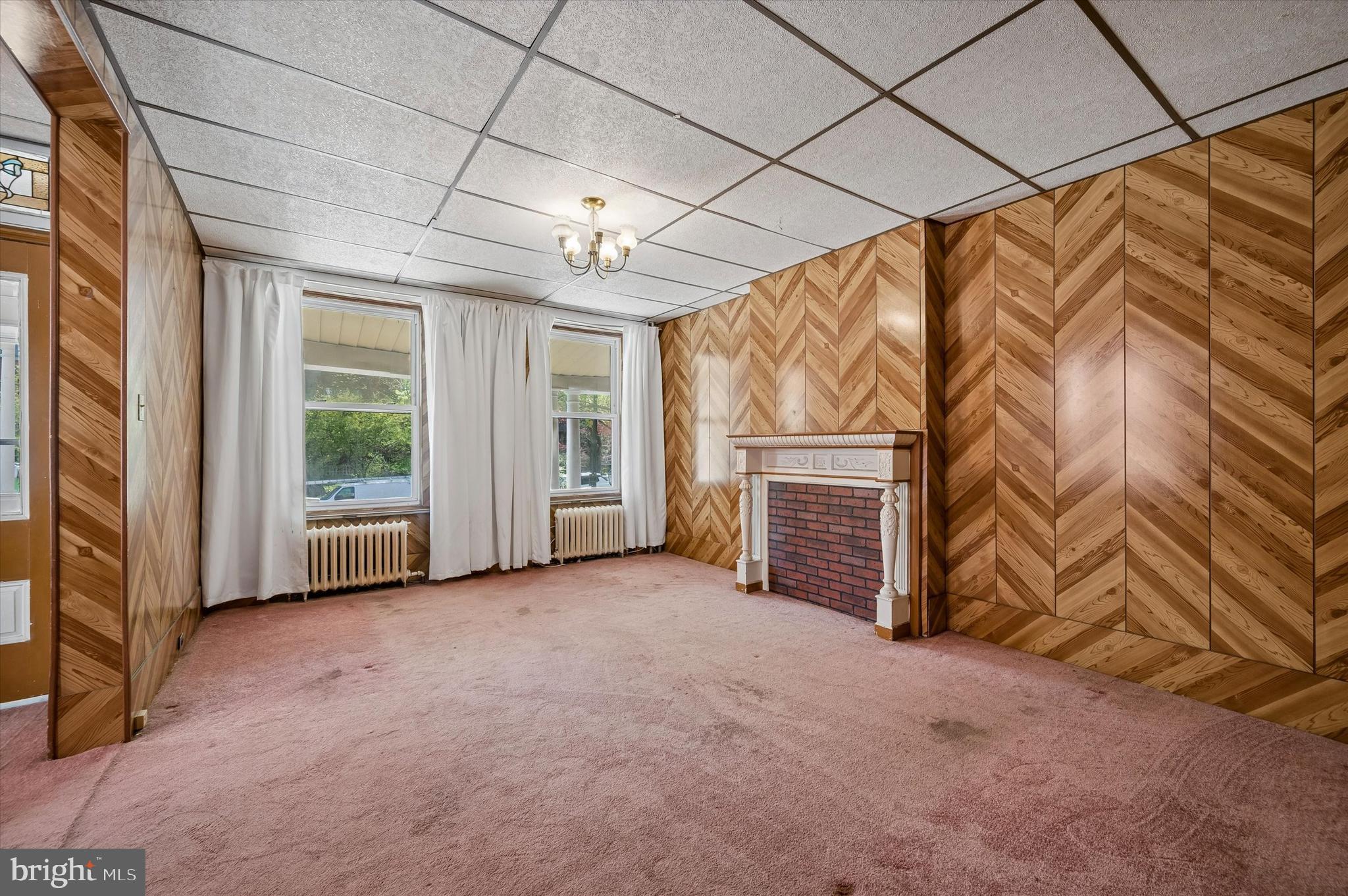 SPRUCE HILL - Residential