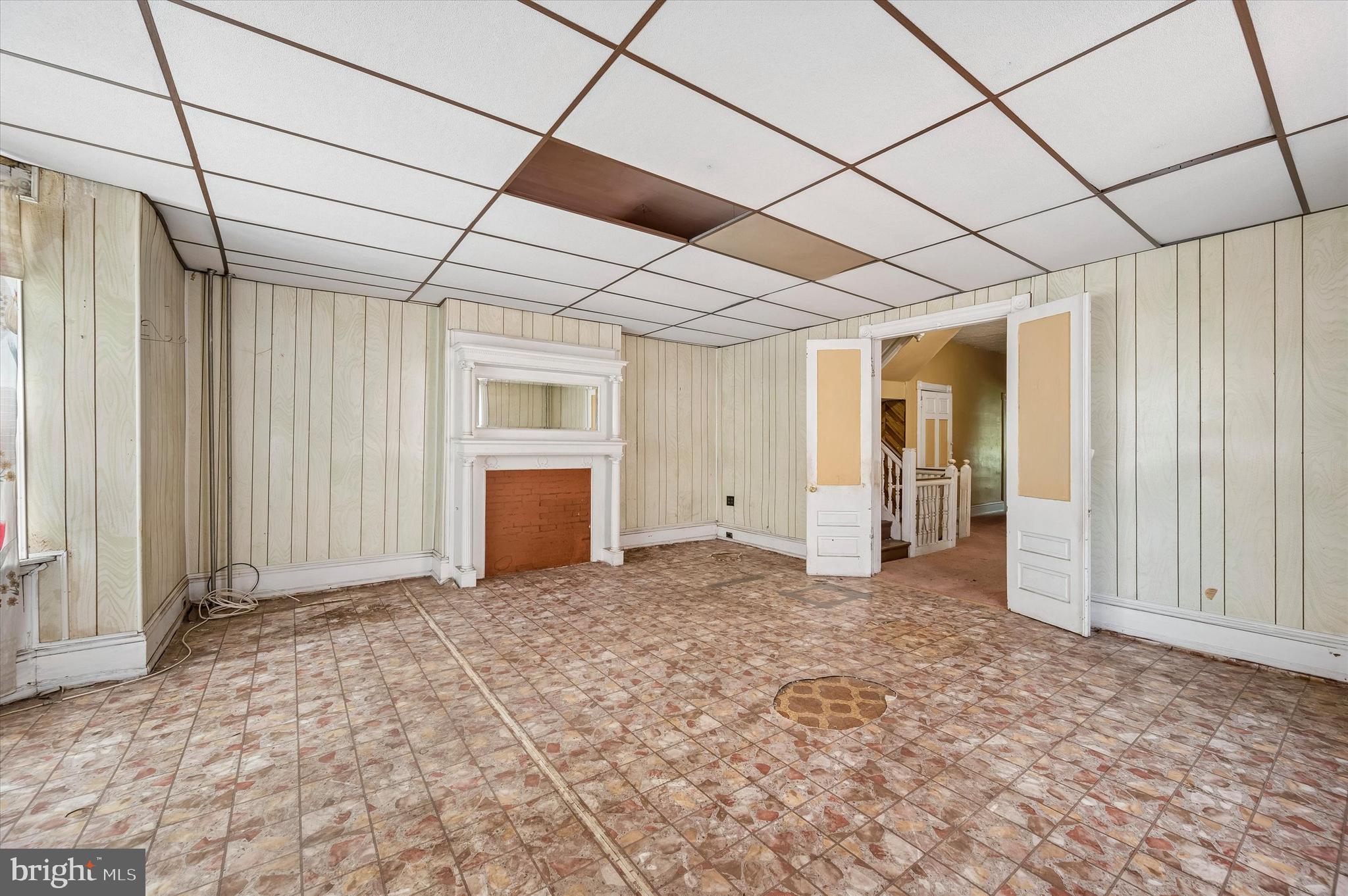 SPRUCE HILL - Residential